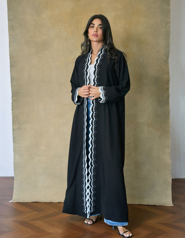 Abaya: White waves